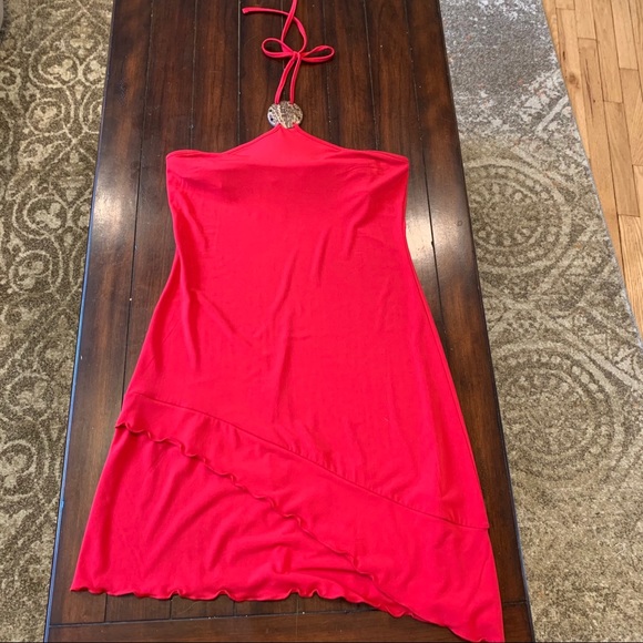 Red halter dress with wooden embellishment - Picture 1 of 3